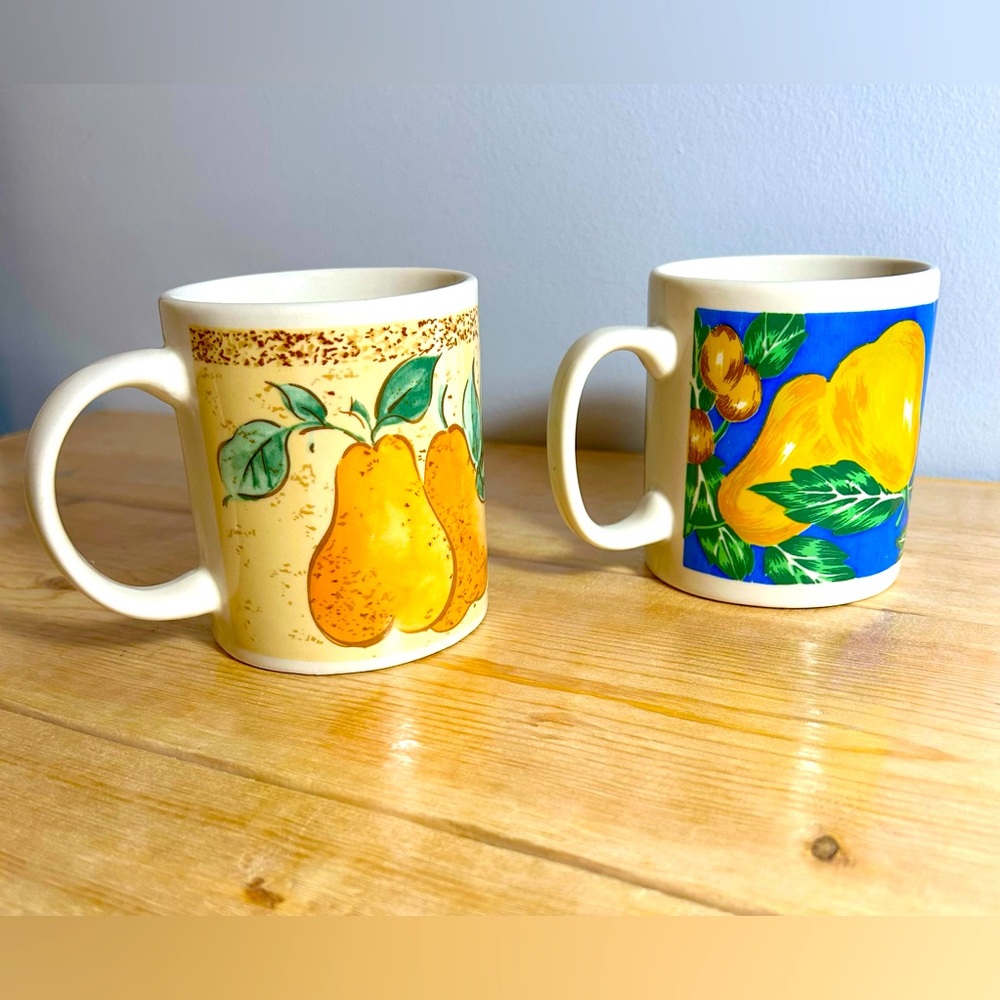 Pear Design Ceramic Mugs - Cream and Blue - Picture 5 of 7